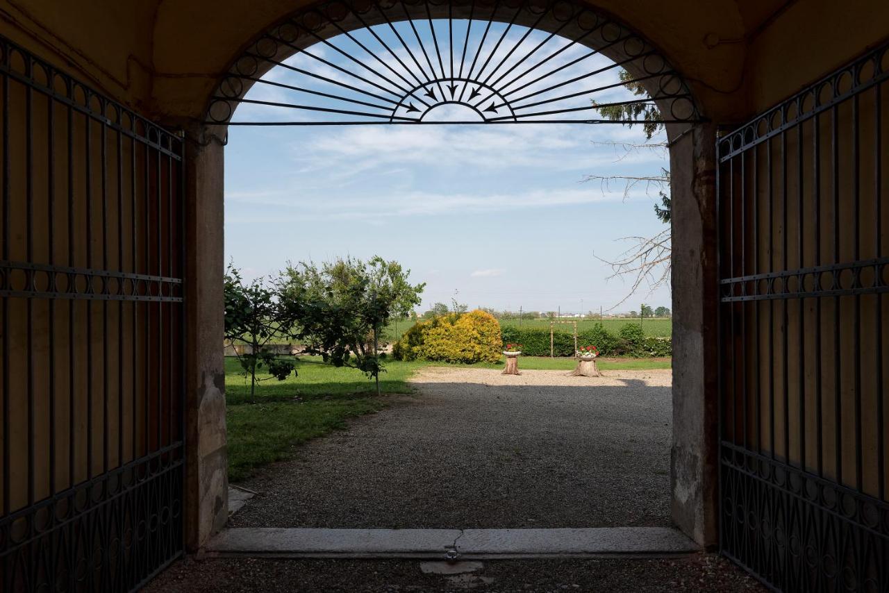 Agriturismo Cascina Graziosa Cameriano Exteriör bild
